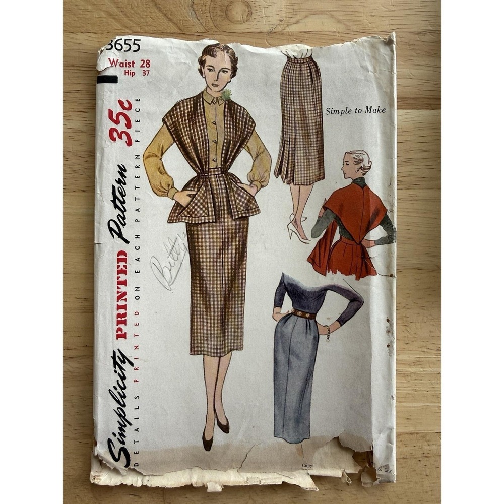Simplicity Pattern 3655 SKIRT & SHAPED STOLE Women Waist 28" Hip 37" CUT